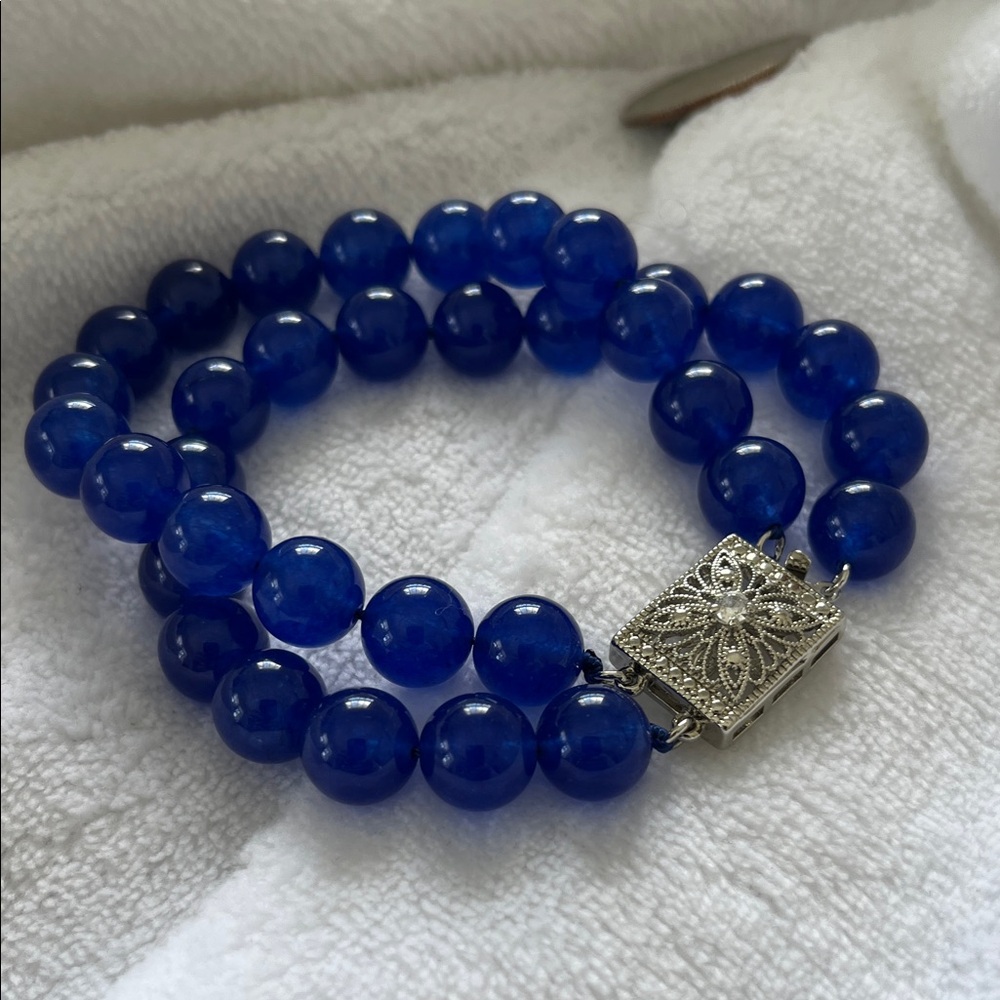 Elegant Blue Beaded Silver bracelet